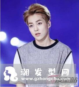 男生露额短发发型 塑造大方帅气男人