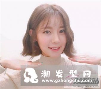 短发女生做什么造型好看 发尾外翘短发气质减龄显脸小