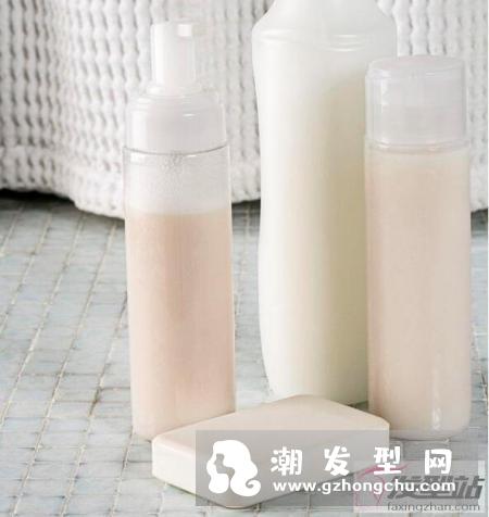 白发染黑如何不伤头发 染发之前必须需要注意的的细节你知道吗
