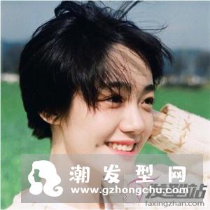 不烫不染自然短发 简约风打造淑女范