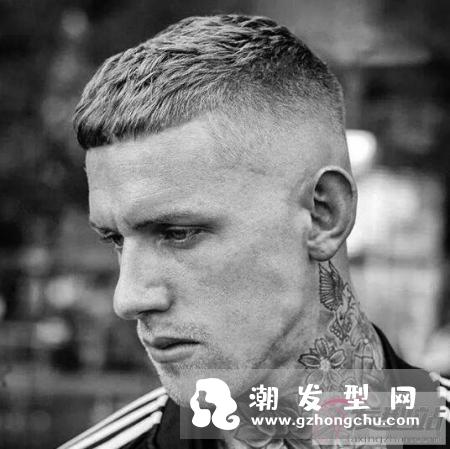 盖盖头时尚霸屏 超高人气男生潮流短发