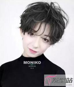 纹理烫女生短发发型 灵动减龄晋升潮流达人