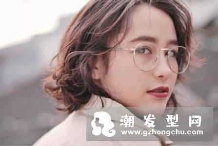 黑茶色是什么色系 显白吗