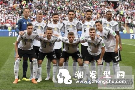 男生短发精神帅气发型 世界杯两边剃掉中间留长火到不行