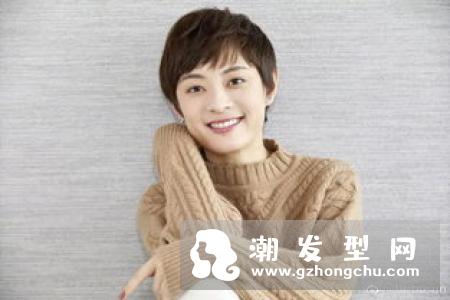 女生空灵系男孩风短发 耳下1公分美到仙气爆棚！