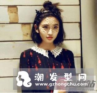 戴上珍珠发箍,轻松打造淑女范