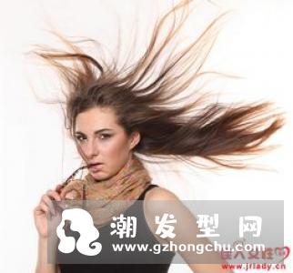 头发出油的原因以及如何防治