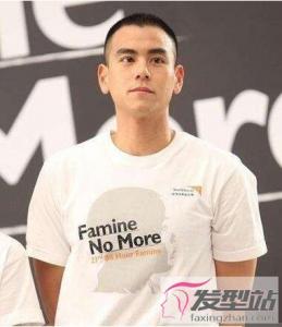 男生露额短发发型 塑造大方帅气男人