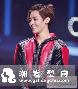 男士小辫子发型 独特俏皮反差萌