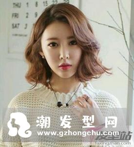 蛋卷头短发很适合年轻女生