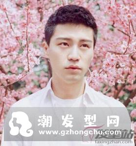 高中生男生发型及名称 清新减龄释放青春魅力