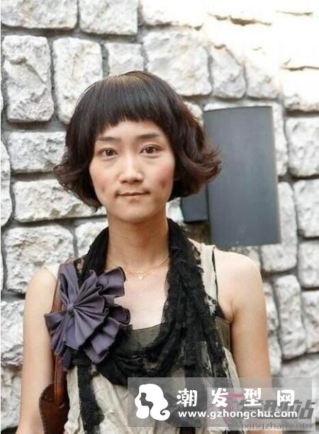 为什么短发留长的过程中那么痛苦，怎么打理都难看！