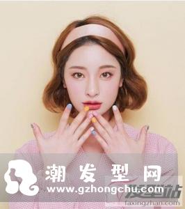 女生短发微卷发型 拒绝单调让短发动起来