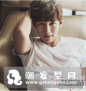 男生蘑菇头发型 软萌中不乏帅气