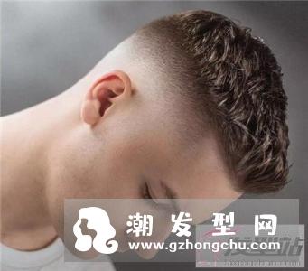 男生短发两边剃掉中间留长 每一款都让你帅到没朋友