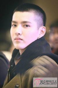 短发男生帅气发型 做潮男从发型开始