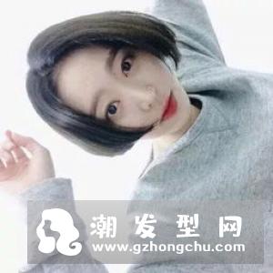 齐耳短发,顾名思义就是发根修剪到耳朵处的短发发型