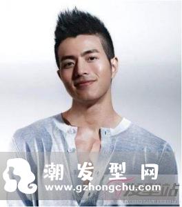 美人尖适合什么发型男 清爽利落短发超帅气有型