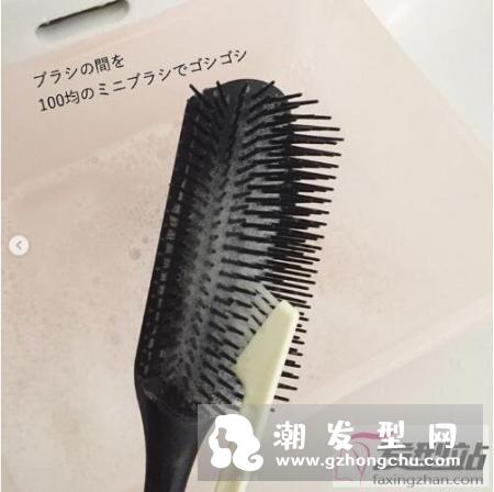 发梳清洁法以及方便日后清洁的小技巧
