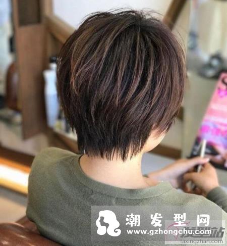 为什么短发留长的过程中那么痛苦，怎么打理都难看！