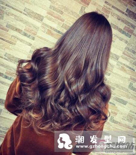 卷发后怎么保持卷度 令头发卷度更持久的小秘诀