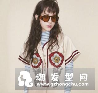 欧阳娜娜长发发型图片 彰显青春活力