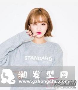 女生短发烫微卷好看吗 灵动优雅打造魅力可人儿