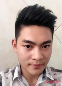 适合男生的无刘海短发发型