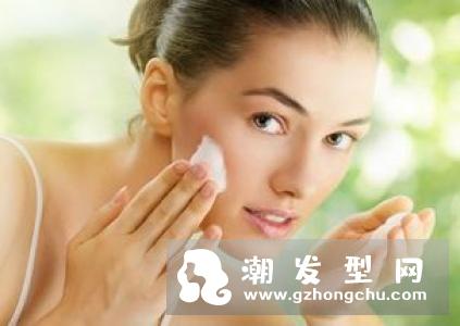 掉头发和白发怎么调理？中医师：睡对时间比昂贵保养还重要！