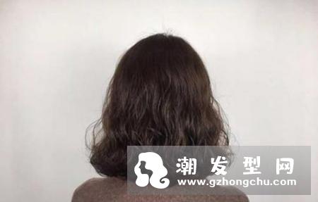 烫发后怎么打理卷发 怎么吹