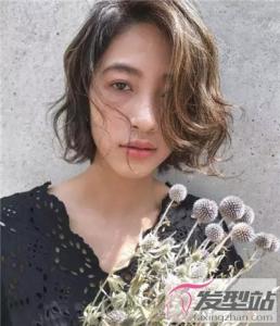 短发凌乱卷怎么打理好看 动态美才是短发该有的样子
