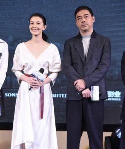 高圆圆中长发型图片 属于什么脸型