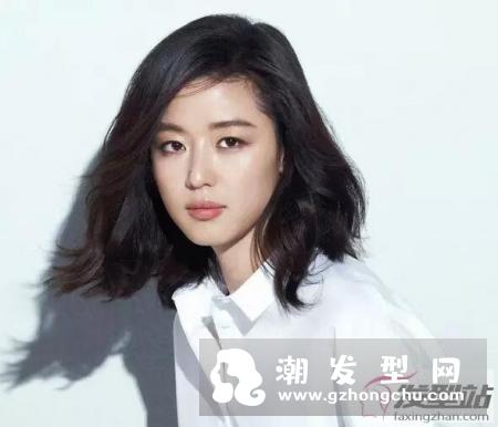 发型女生中短发 这些女星剪短发比长发还美