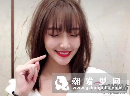 锁骨发瘦脸效果意外的好 散发着简单的高级快来剪一波