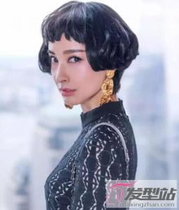复古发型短发女款 低调质感韵味十足