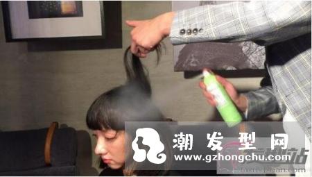 干洗喷雾对头发有没有伤害 头发干洗喷雾的优点及使用技巧