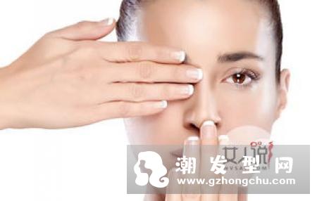 头皮上很多黑头粉刺怎么办 即学头皮清洁2大方法清洁头皮