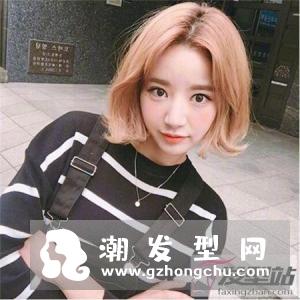 短发染什么颜色洋气 吸睛发色变时尚潮女