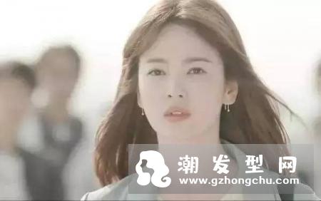 30岁留什么发型显年轻洋气好看 知性还是知性好看