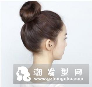 直发丸子头扎法步骤图解