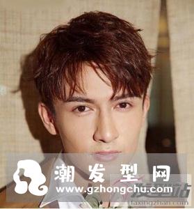 短碎发男生帅气发型 炫酷有型异性超喜欢