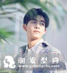 中学生发型男铲两边 帅气阳光做校园系男神