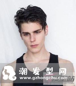 年轻男生适合的发型 或帅气或软萌超显个性