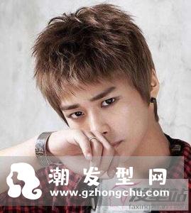 短碎发男生帅气发型 炫酷有型异性超喜欢