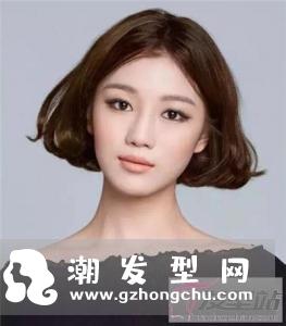 2019流行短发发型女 齐嘴短发美得刚刚好