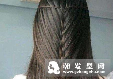 美人鱼编发怎么自己编 侧辫发怎么弄
