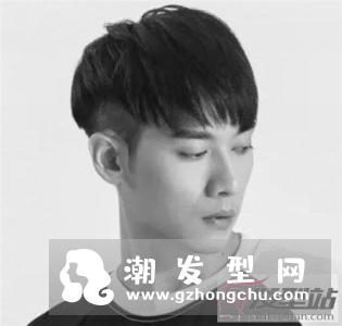 两边铲光男生短发发型 今年剪这款式最帅气