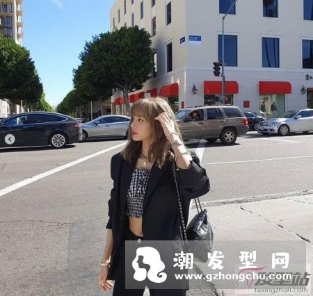 短发烫发发型潮女 微乱蓬蓬短发让男人看了就想揉你的头