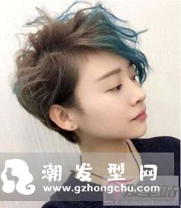 短发凌乱卷怎么打理好看 动态美才是短发该有的样子