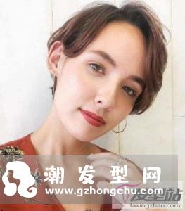 女生撇耳发怎么剪 清爽简约撩人满分